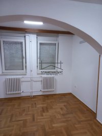 Nekretnina: Prodaje se četvorosoban stan na Novom naselju ID#6943