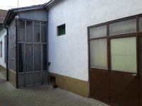 Nekretnina: Stambeno poslovna zgrada u Sremskoj Mitrovici-Top!