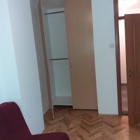 Nekretnina: Izdajem garsonjeru u naselju mala Amerika, Zrenjanin. 