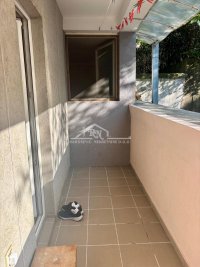 Nekretnina: Petlovo brdo - Rasinska ulica kod stare škole, dvoiposoban 51m2 + parking ID#1534