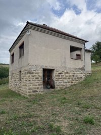 Nekretnina: Prodajem kucu u selu Viča-Lučani