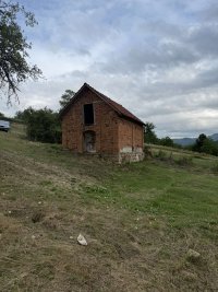 Nekretnina: Prodajem kucu u selu Viča-Lučani