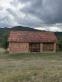 Prodajem kucu u selu Viča-Lučani