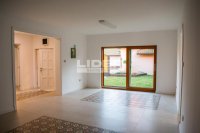 Nekretnina: Kuća na atraktivnoj lokaciji ID#1225