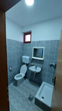Nekretnina: Poslovni prostor od 79m2, Nis, vise namena