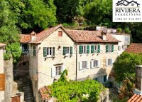 Nekretnina: Na prodaju renoviran dupleks stan sa privatnim dvorištem Stari grad Kotor