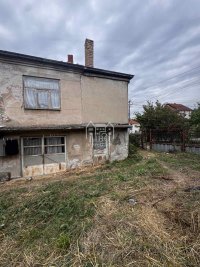 Nekretnina: Kuća P=600m2 plac 11ari-Suvi Do ID#2305