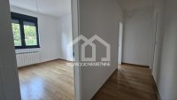 Nekretnina: Banovo brdo, 4.0, 126 m2, 2T, II, lift, cg, nov, useljiv, 405.000 EUR ID#1047