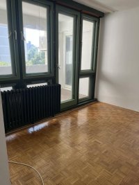 Nekretnina: Izdaje se prazan 3.0 stan kod Vidikovacke pijace