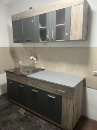 Nekretnina: Izdaje se prazan 3.0 stan kod Vidikovacke pijace