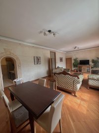 Nekretnina: STARI GRAD Dragoslava Jovanovica ID: 8789