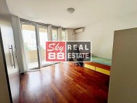 Nekretnina: 4,0  Dedinje , rezidencijalna zona ,odlican stan , garaza ID#2431