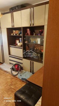 Nekretnina: Zemun - Zemun Polje - 2.0 ID#24551