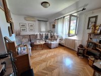 Nekretnina: DVA STANA 3.0 i 2.0  cena Dogovor ID#5562
