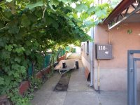 Nekretnina: Prodajem kucu u Batajnici 270m2