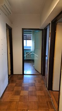 Nekretnina: Vračar - Južni bulevar - 2.5, + 2 terase ID#24562