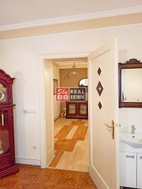 Nekretnina: 1,0 Vračar, Hram Svetog Save, odlican , renoviran stan ID#2443