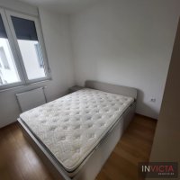 Nekretnina: Nov trosoban sa parkingom-Bulevar
