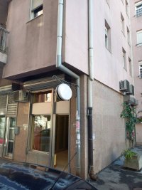 Nekretnina: Izdajem lokal površine 18 m2 Bogdana Tirnanica 12, kod Lidla 