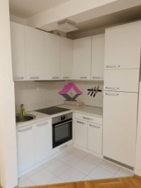 Nekretnina: Novi Sad centar 3.0 stan 70m2 sa parking mestom ID#1555