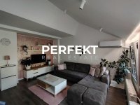 Nekretnina: Renoviran stan u prelepom naselju!