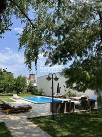 Nekretnina: Lux apartman -montažna kuća 60m2 sa bazenom na Novosadskom putu ID#1558