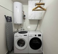 Nekretnina: BW. Upravo izgrađena zgrada. Garažno m. Opremljen. ID#26580