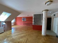 Nekretnina: TROSOBAN STAN KOD SAJMA- SA GARAŽOM ID#7005