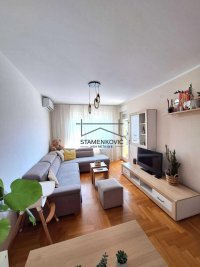 Nekretnina: Prodaje se dvoiposoban stan na Grbavici ID#6939