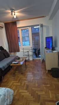 Nekretnina: Prodaje se trosoban stan na Bulevaru oslobođenja ID#6886