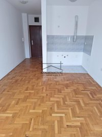 Nekretnina: Nova Detelinara - Janka Čmelika - može kredit za mlade ID#6884