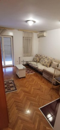 Nekretnina: Izdaje se garsonjera u CENTRU grada!! ID#6869