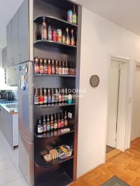 Nekretnina: Karaburma, M.Gregoran, noviji, 3.0, renoviran ID#10239