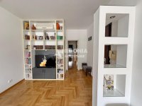 Nekretnina: Kalenić, izdavanje, 2.0, namešten, lux, svetao ID#10232