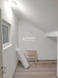 Nekretnina: Zemun, izdavanje, 2.0, renoviran, namešten ID#10145