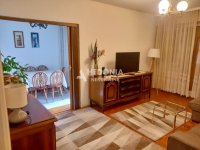 Nekretnina: Zemun, Centar, izdavanje, 2.5, namešten, useljiv ID#9993