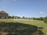 Nekretnina: Gradjevinsko zemljište od 1 ha sa porodičnom kućom u Dučini, Kosmaj, Sopot ID#8325