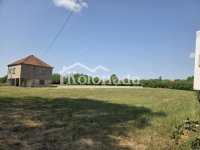 Nekretnina: Gradjevinsko zemljište od 1 ha sa porodičnom kućom u Dučini, Kosmaj, Sopot ID#8325