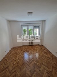 Nekretnina: Svetao dvosoban stan u centru Beograda – Maršala Birjuzova ID#99552