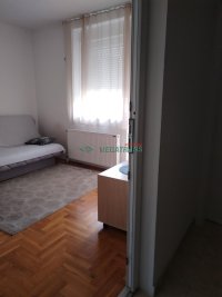 Nekretnina: 1.5 soban, 42 m2, Grbavica, Trg 27.marta, 1.sprat ID#1295