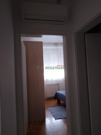 Nekretnina: 1.5 soban, 42 m2, Grbavica, Trg 27.marta, 1.sprat ID#1295