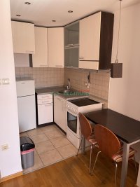 Nekretnina: 1.5 soban, 36 m2, Bulevar Evrope, Cvećarska ulica. ID#975
