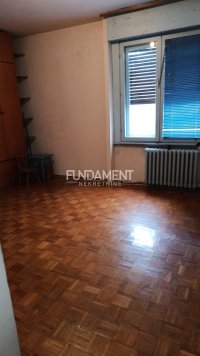 Nekretnina: 3.0 blok 30-soliter 76m2, VIII, cg, 3 lifta, uknjižen ID#1727