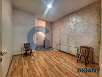 Nekretnina: STARI GRAD Maršala Birjuzova ID: 88132142