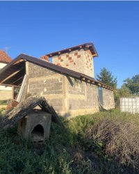 Nekretnina: Prodajem seosko domacinstvo Gornji Milanovac-Brdjani