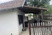 Nekretnina: Prodajem seosko domacinstvo Gornji Milanovac-Brdjani