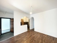 Nekretnina: Odlična lokacija, useljiv, mereno 95m2, plus vinski podrum 10m2 ID#4200