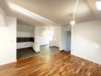 Nekretnina: Odlična lokacija, useljiv, 85m2 mereno + 60m2 terasa ID#4199