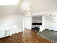 Nekretnina: Odlična lokacija, useljiv, 85m2 mereno + 60m2 terasa ID#4199