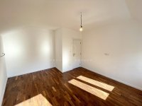 Nekretnina: Odlična lokacija, useljiv, 85m2 mereno + 60m2 terasa ID#4199